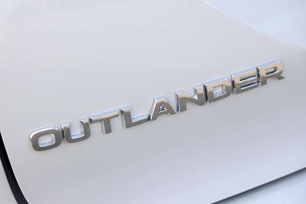 2025 Mitsubishi Outlander Aspire ZM