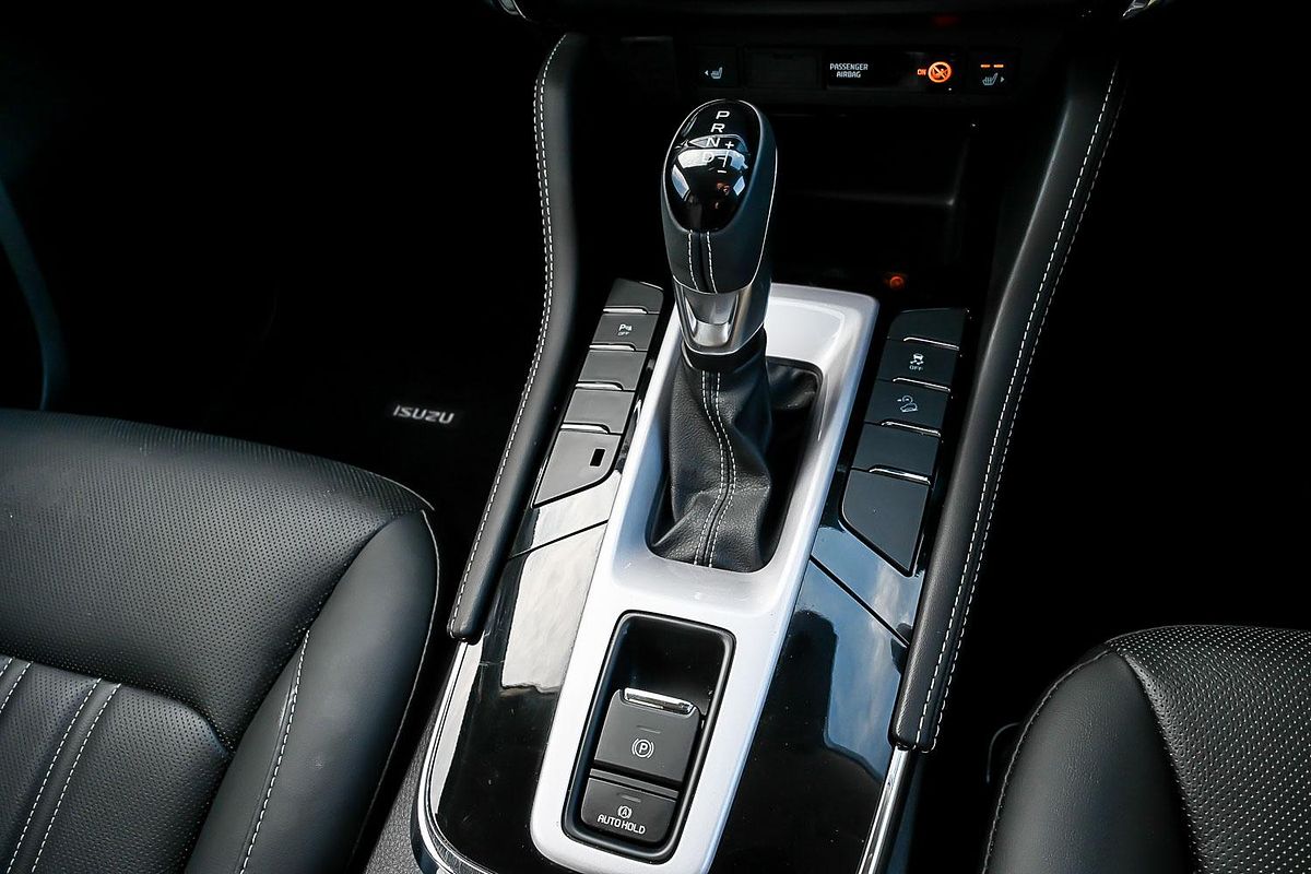 2024 Isuzu MU-X LS-T