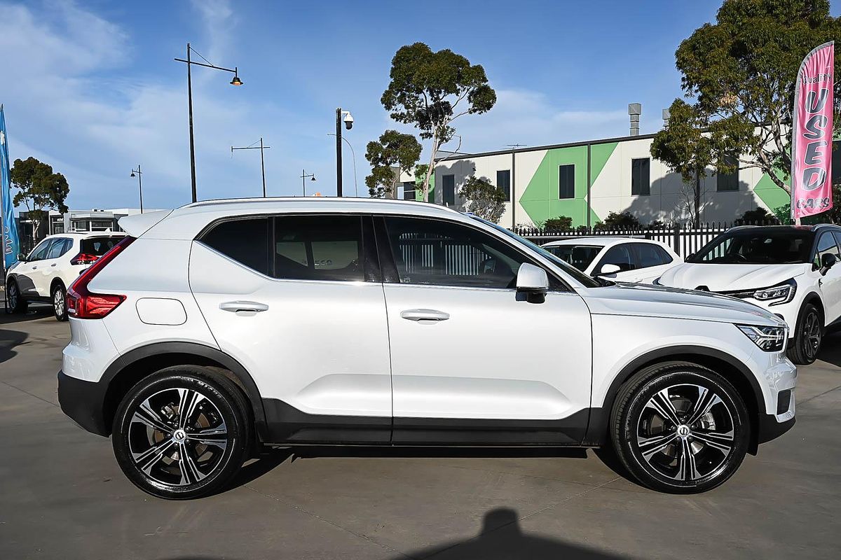 2022 Volvo XC40 T4 Inscription