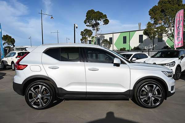 2022 Volvo XC40 T4 Inscription
