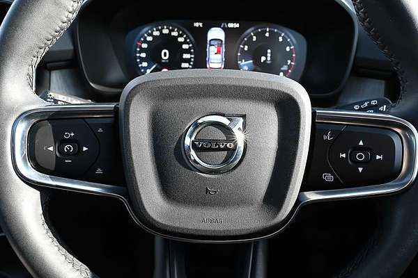 2022 Volvo XC40 T4 Inscription