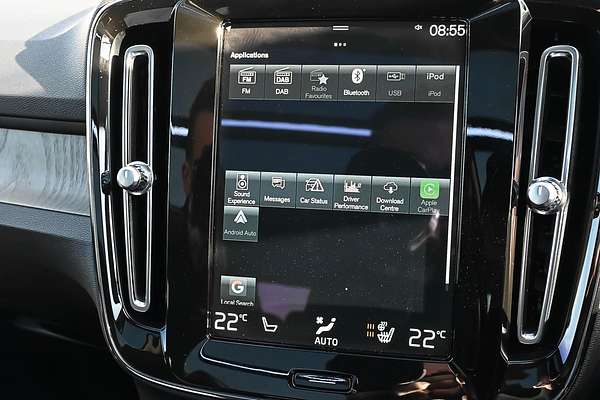 2022 Volvo XC40 T4 Inscription