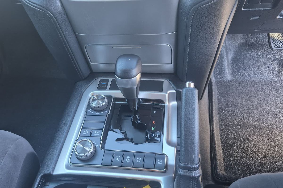 2020 Toyota Landcruiser GXL VDJ200R