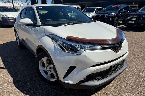 2019 Toyota C-HR  NGX10R