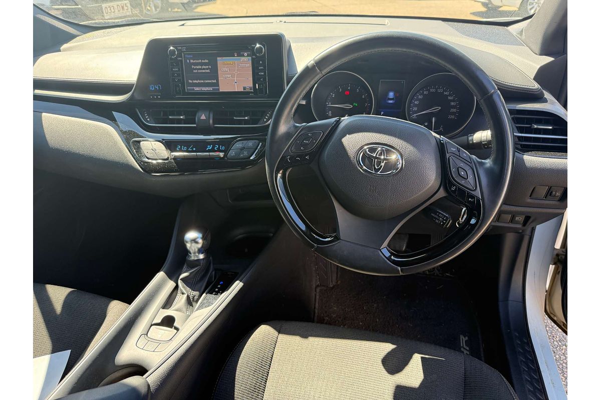 2019 Toyota C-HR  NGX10R