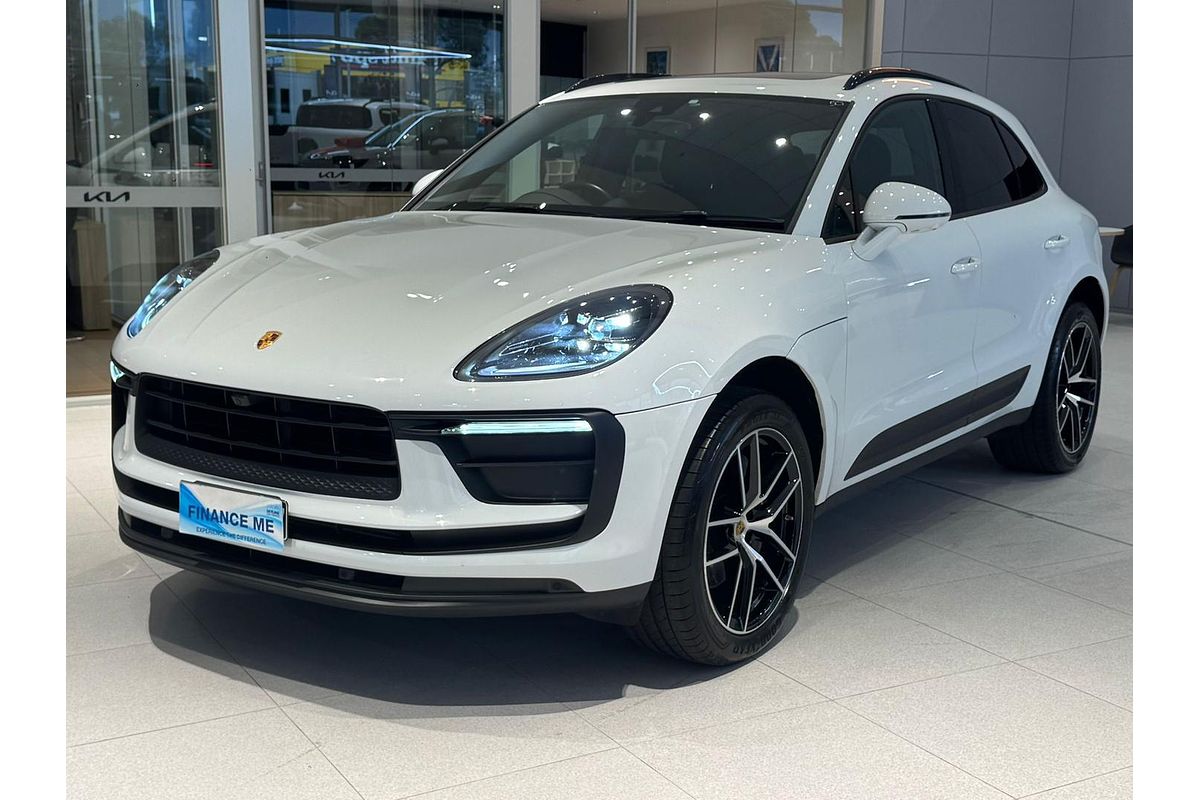 2021 Porsche Macan 95B