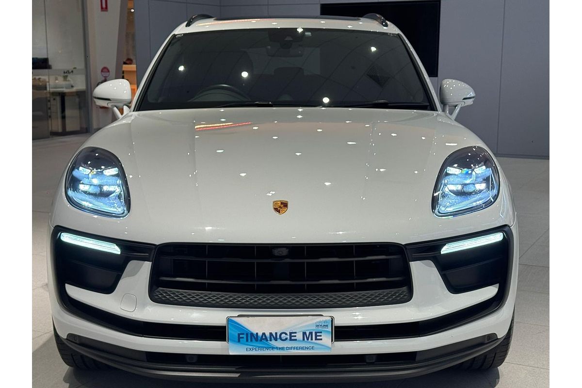 2021 Porsche Macan 95B