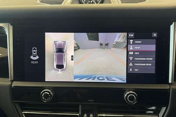 2021 Porsche Macan 95B