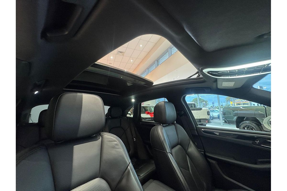2021 Porsche Macan 95B