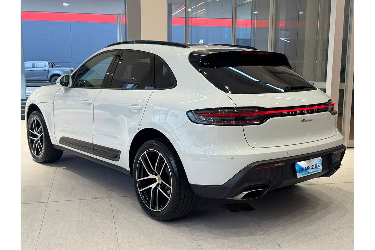 2021 Porsche Macan 95B