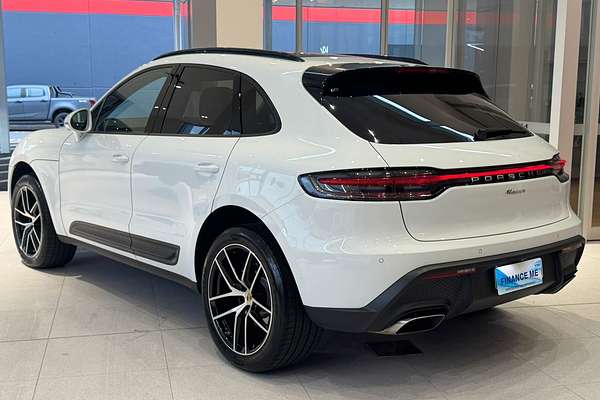 2021 Porsche Macan 95B