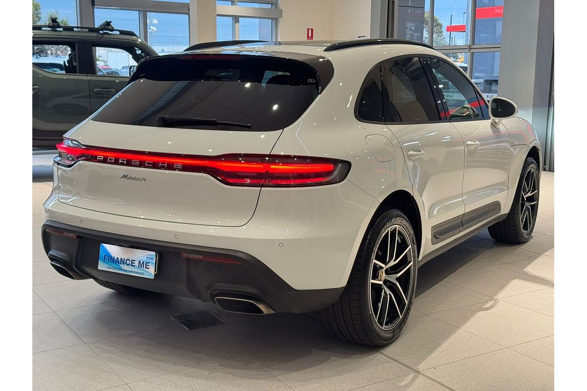 2021 Porsche Macan 95B