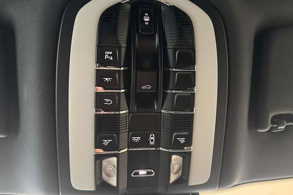 2021 Porsche Macan 95B