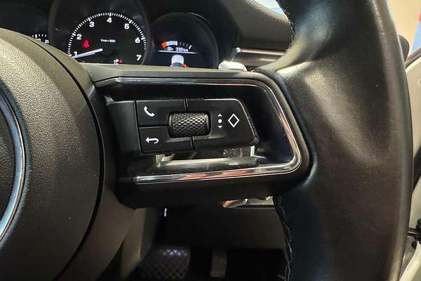 2021 Porsche Macan 95B