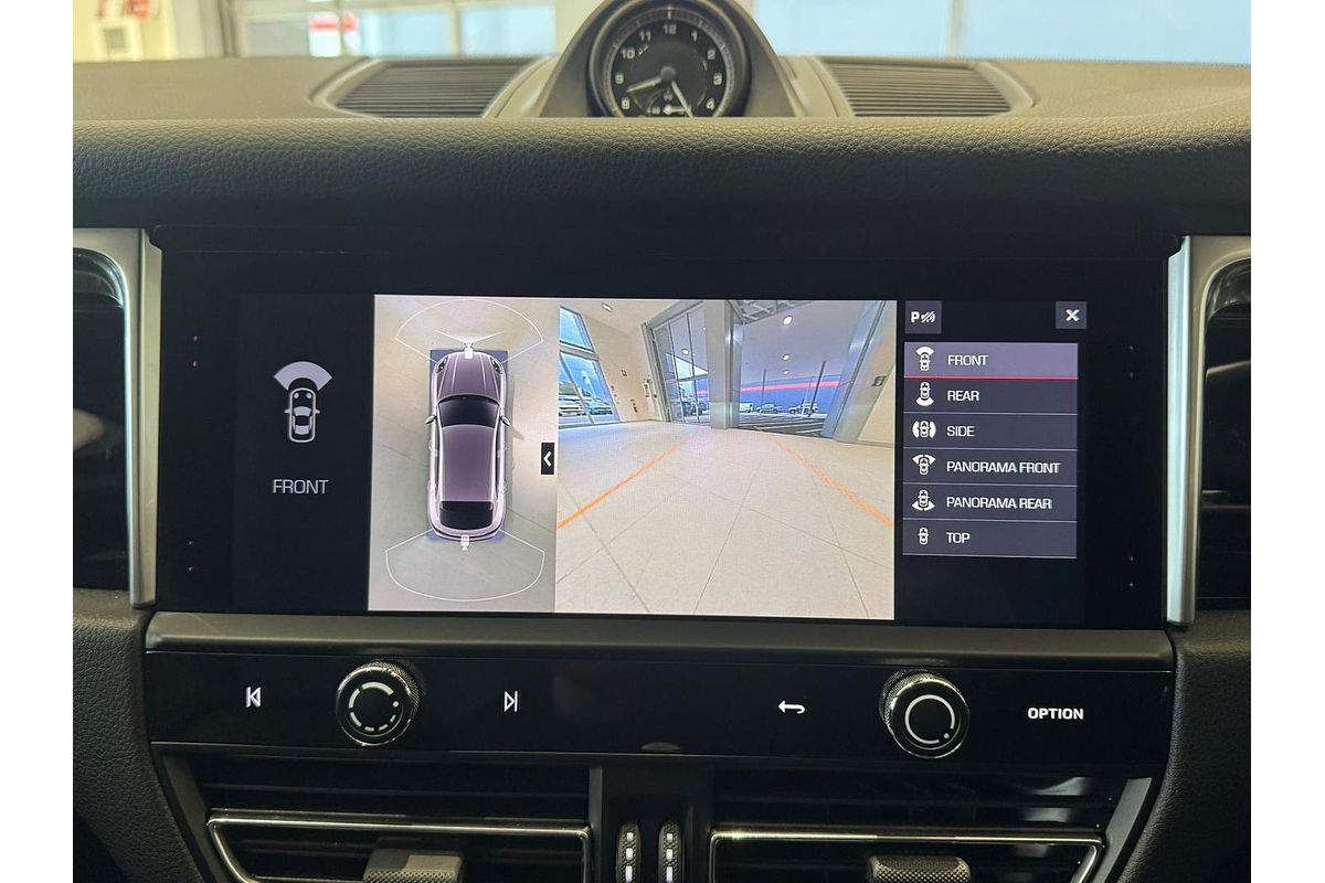 2021 Porsche Macan 95B