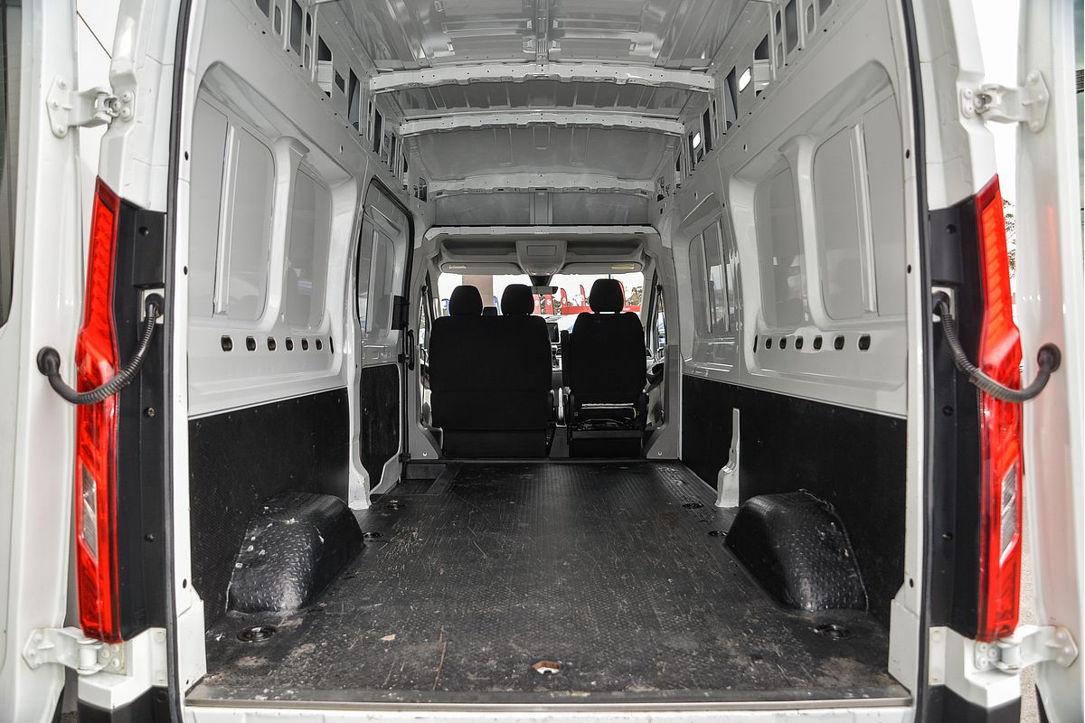 2022 LDV Deliver 9 LWB
