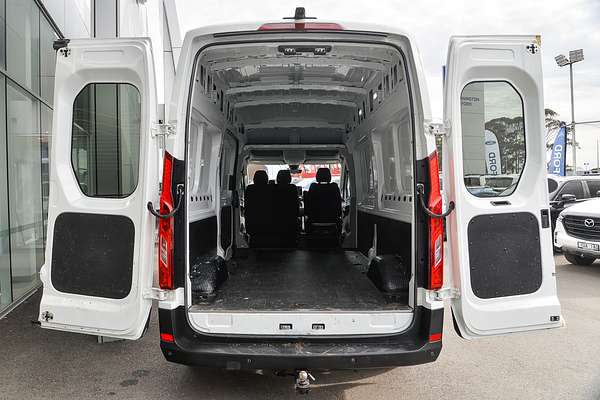 2022 LDV Deliver 9 LWB