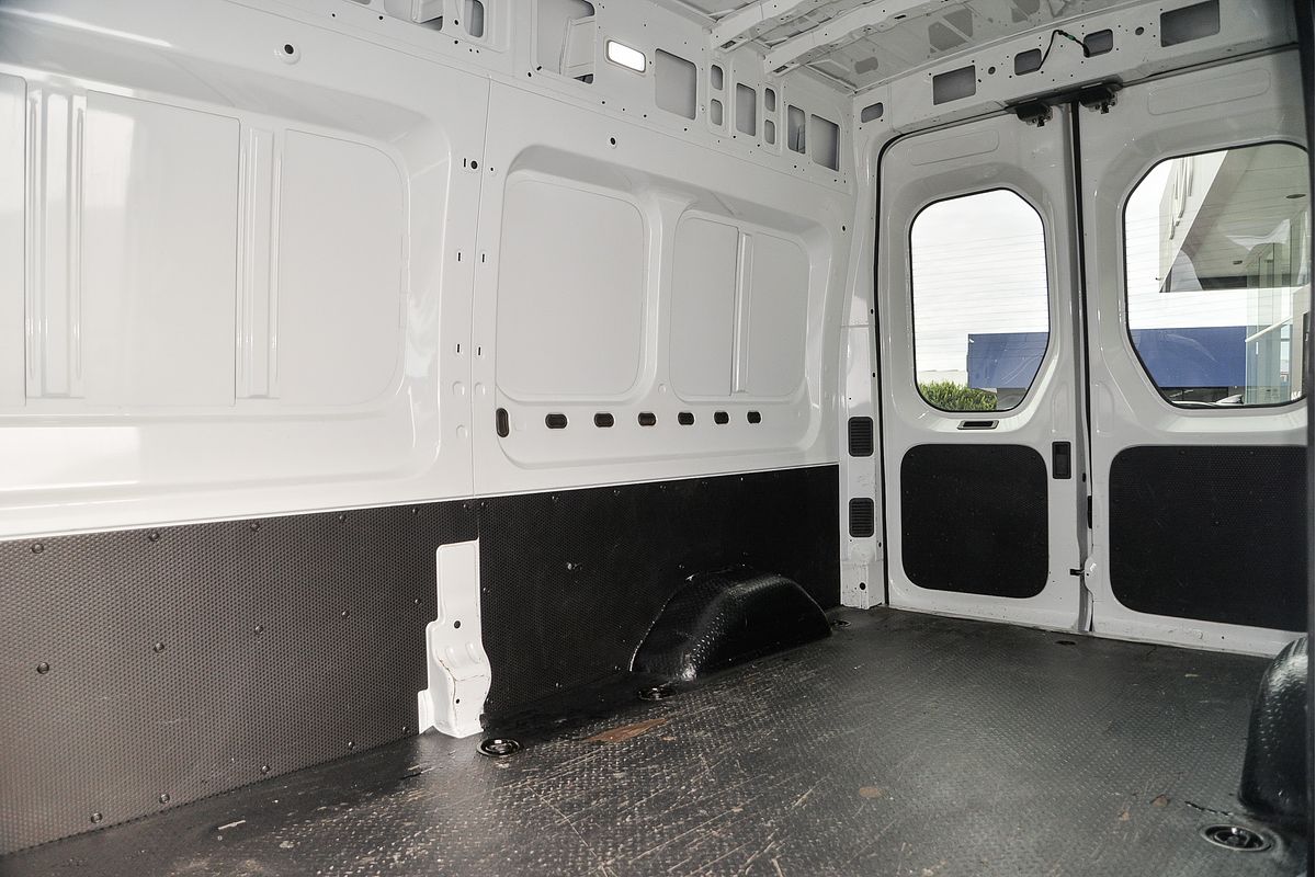 2022 LDV Deliver 9 LWB