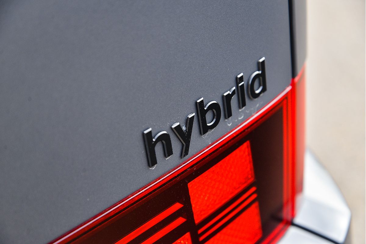 2025 Hyundai Santa Fe Hybrid Calligraphy MX5.V1