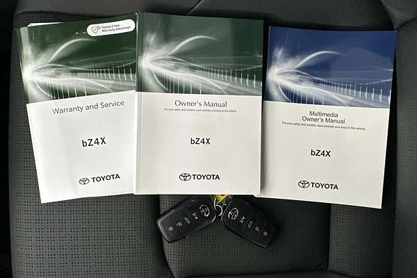 2024 Toyota bZ4X YEAM15R