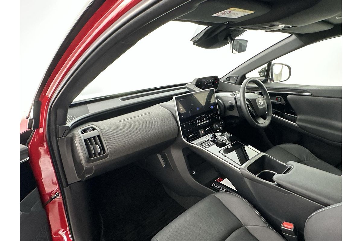 2024 Toyota bZ4X YEAM15R