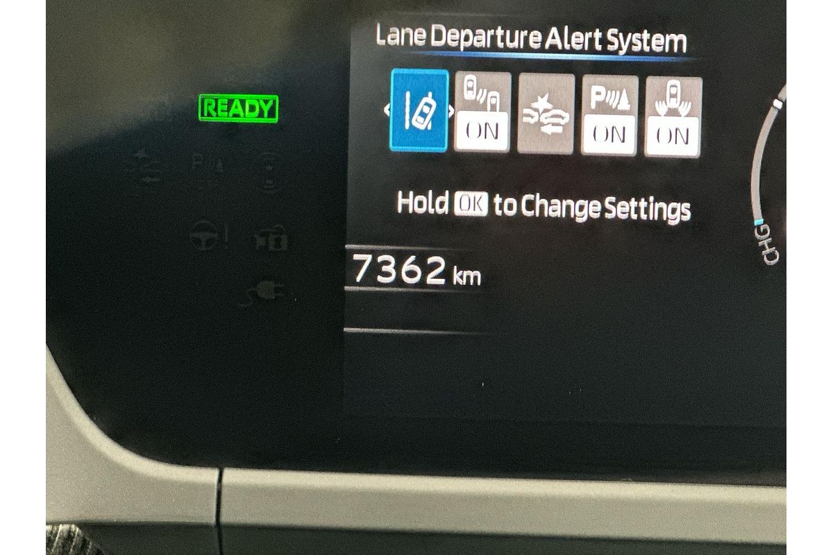 2024 Toyota bZ4X YEAM15R