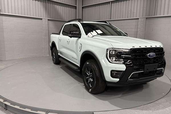 2025 Ford Ranger PHEV Stormtrak 4X4 2.3L