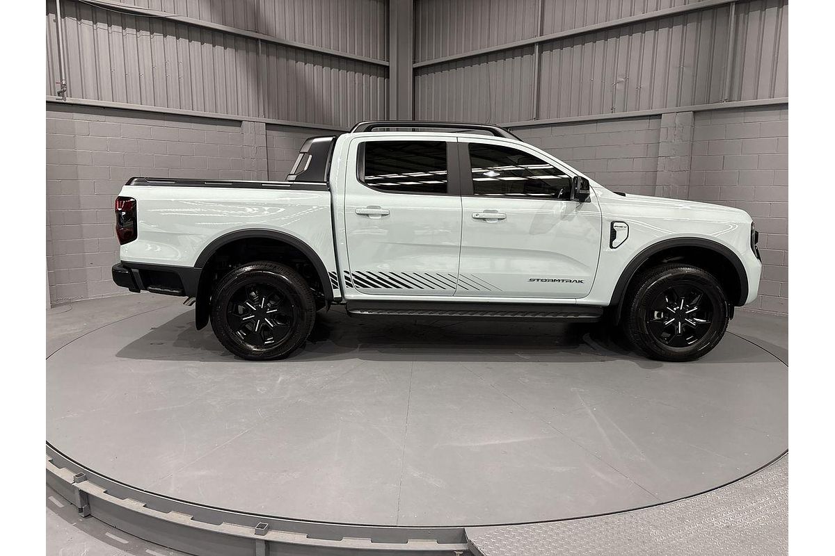 2025 Ford Ranger PHEV Stormtrak 4X4 2.3L