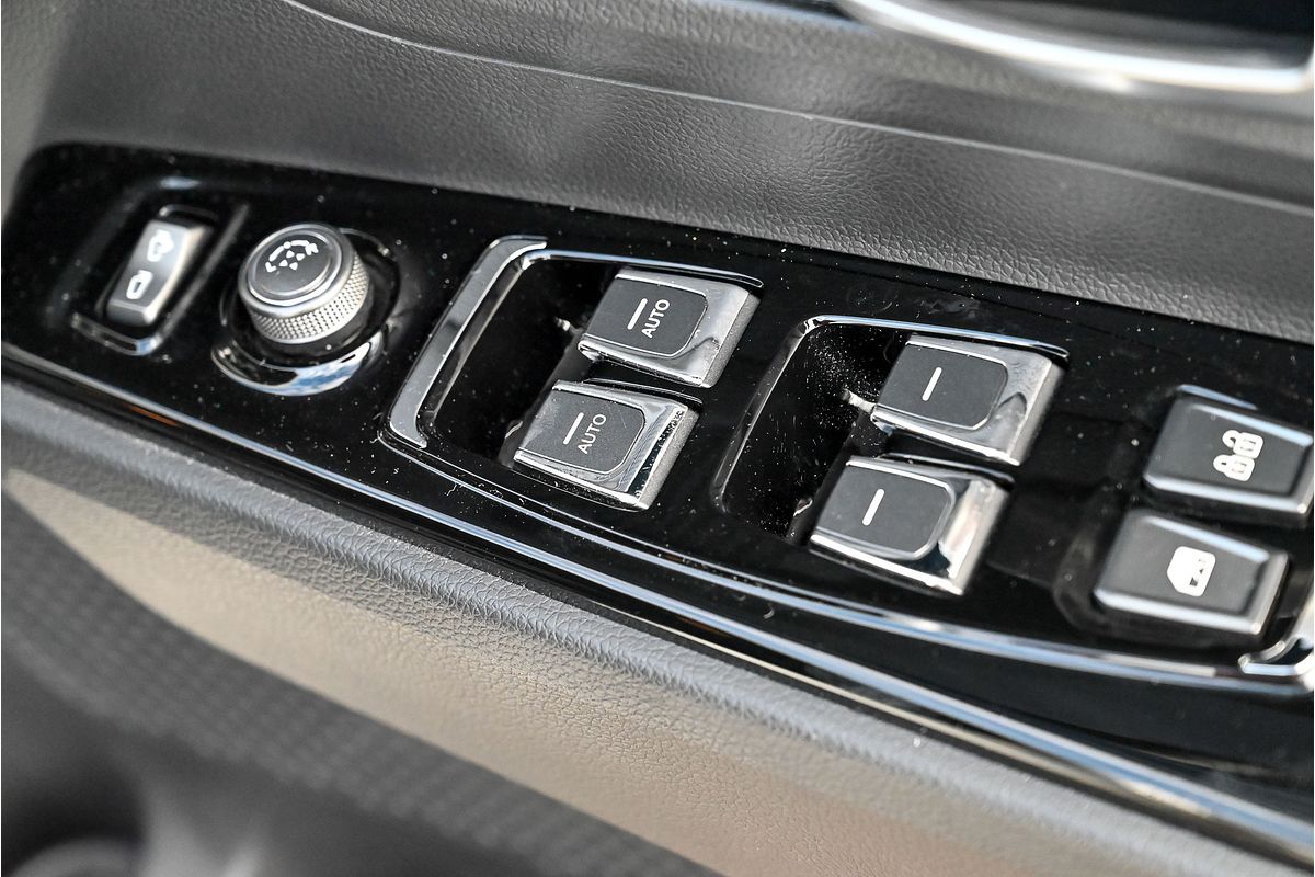 2022 SsangYong Korando Ultimate C300