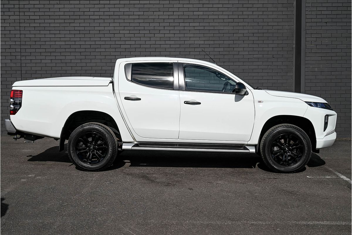 2021 Mitsubishi Triton GLX-R MR 4X4