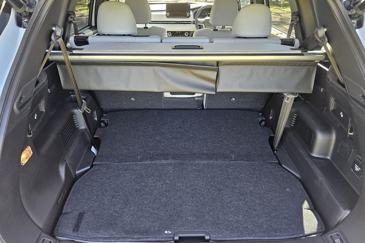 2024 Mitsubishi Outlander PHEV Exceed ZM