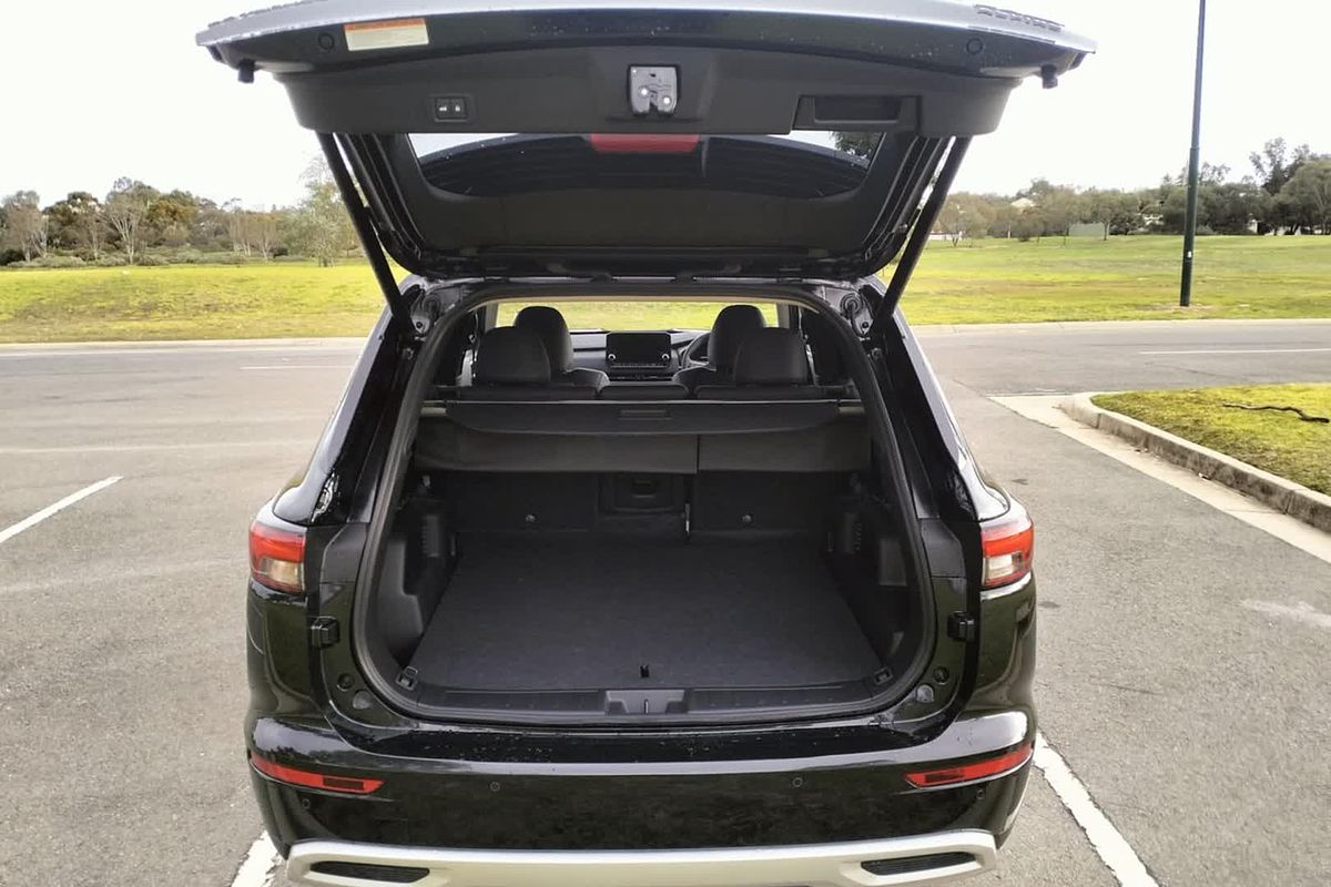 2024 Mitsubishi Outlander PHEV Aspire ZM