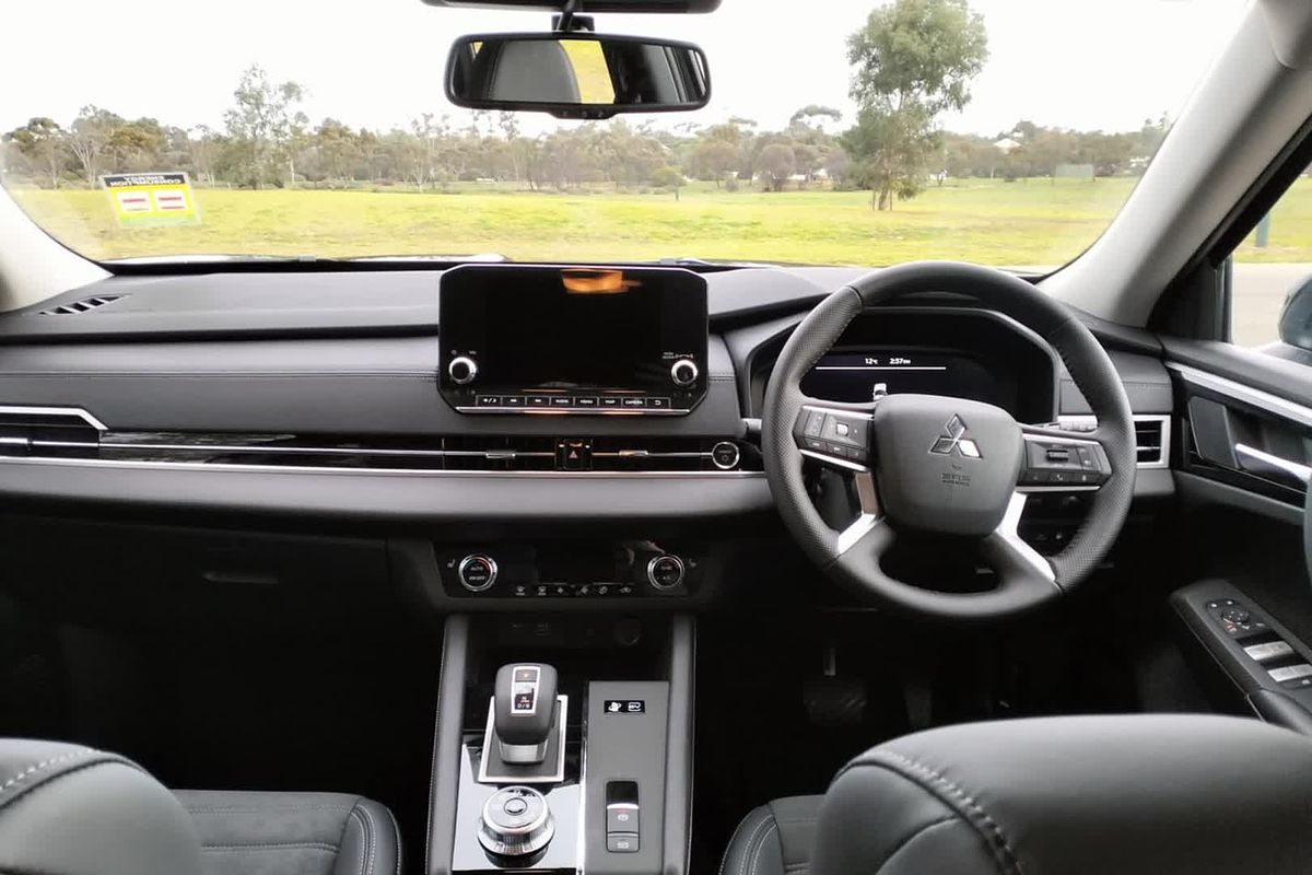 2024 Mitsubishi Outlander PHEV Aspire ZM