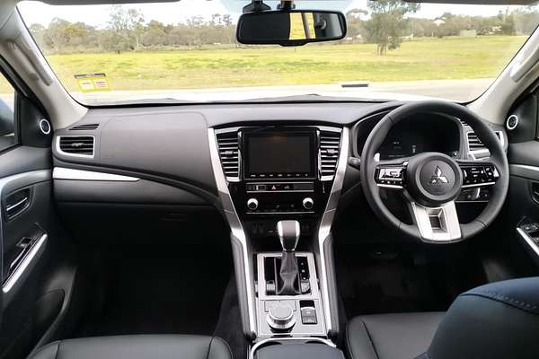 2024 Mitsubishi Pajero Sport Exceed QG