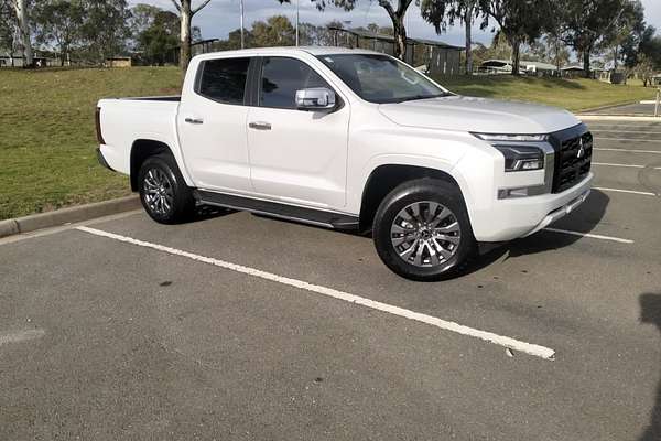 2024 Mitsubishi Triton GLS MV 4X4