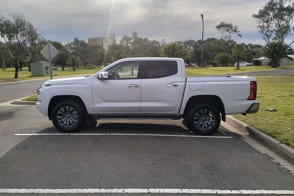 2024 Mitsubishi Triton GLS MV 4X4