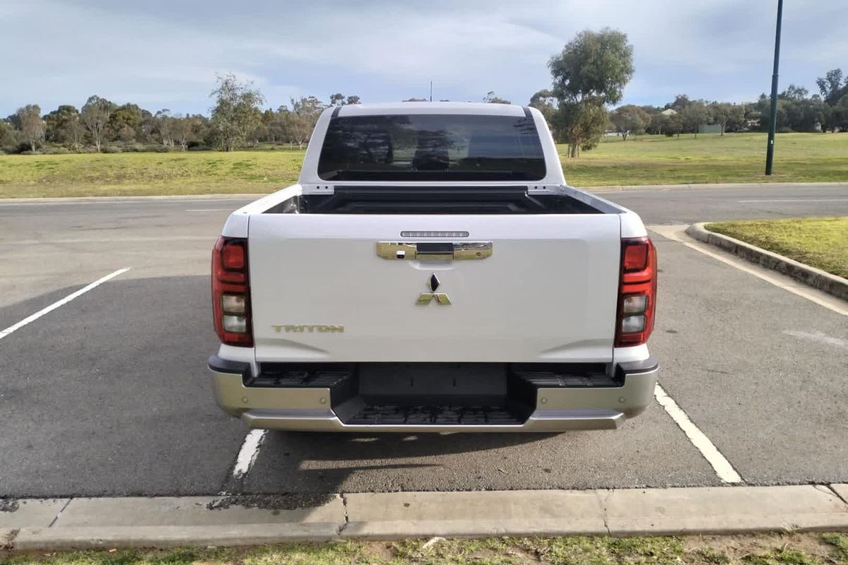 2024 Mitsubishi Triton GLS MV 4X4