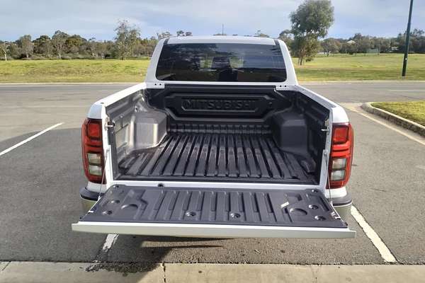 2024 Mitsubishi Triton GLS MV 4X4