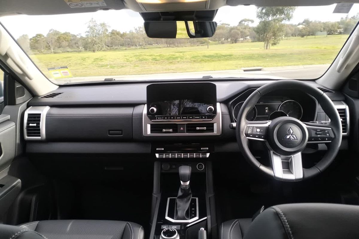2024 Mitsubishi Triton GLS MV 4X4