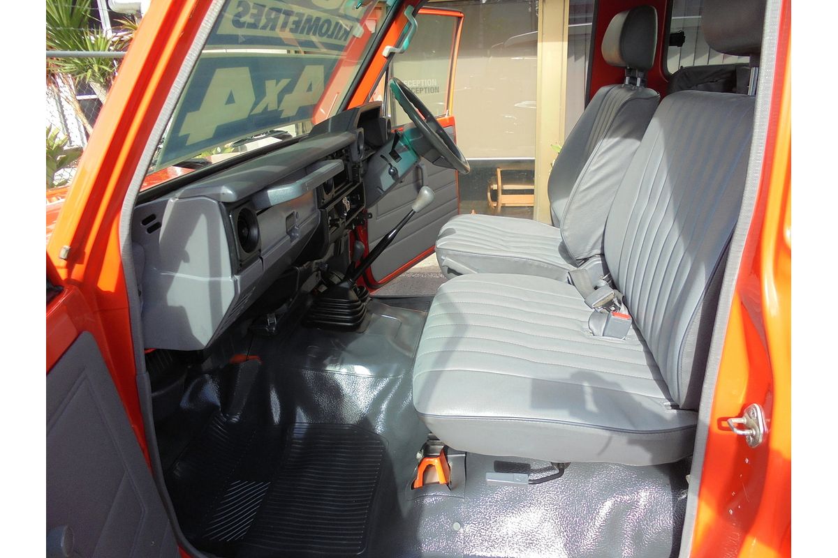 1996 Toyota Landcruiser Troopcarrier HZJ75RV