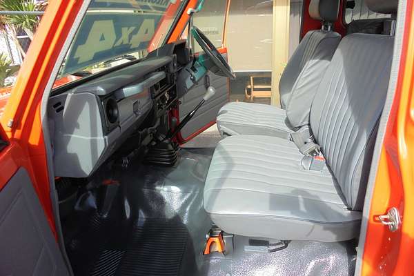 1996 Toyota Landcruiser Troopcarrier HZJ75RV
