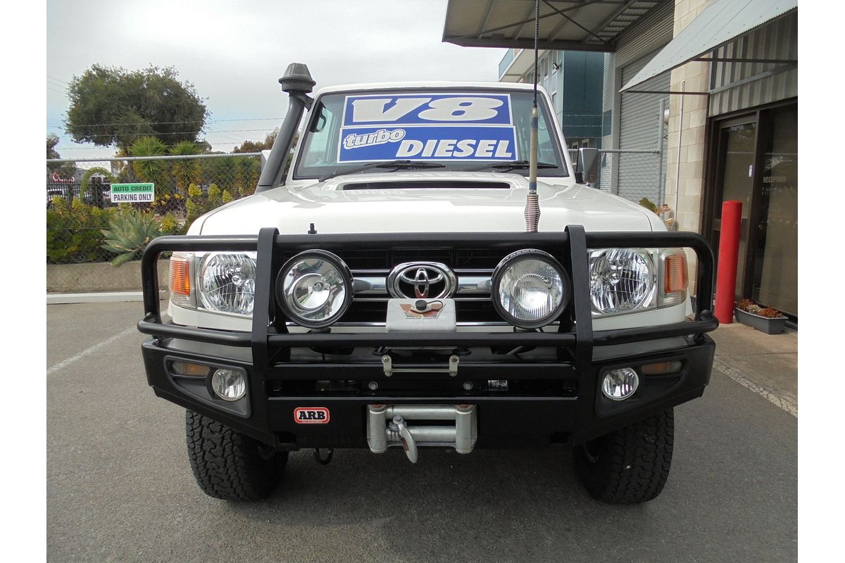 2011 Toyota Landcruiser GXL VDJ76R