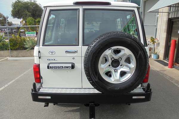 2011 Toyota Landcruiser GXL VDJ76R
