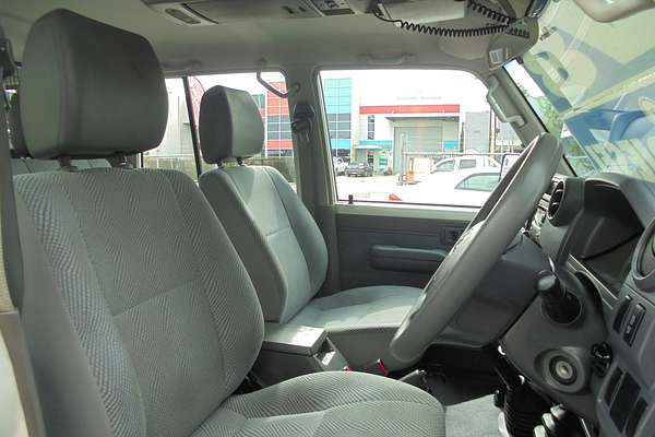 2011 Toyota Landcruiser GXL VDJ76R