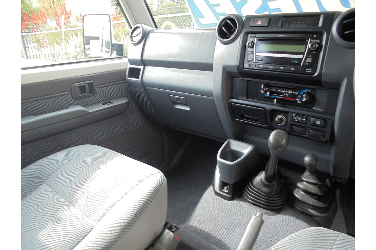 2011 Toyota Landcruiser GXL VDJ76R