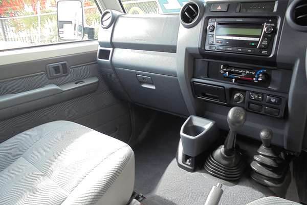 2011 Toyota Landcruiser GXL VDJ76R