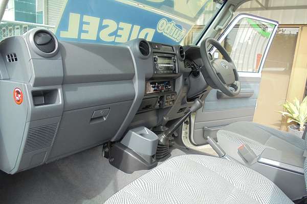 2011 Toyota Landcruiser GXL VDJ76R