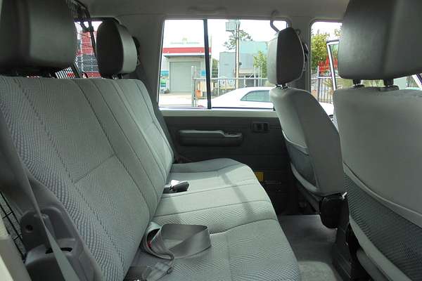2011 Toyota Landcruiser GXL VDJ76R