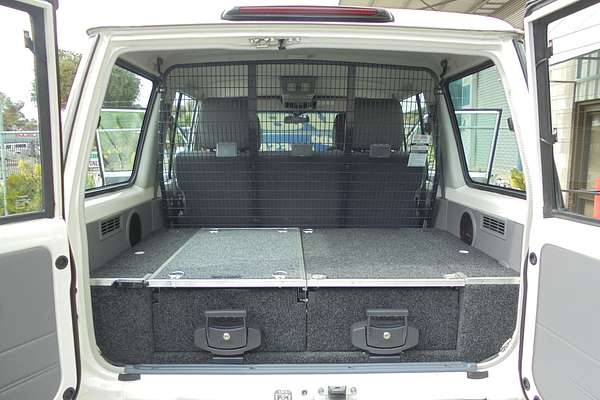 2011 Toyota Landcruiser GXL VDJ76R