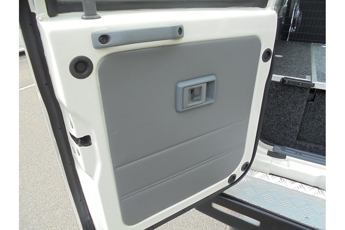 2011 Toyota Landcruiser GXL VDJ76R